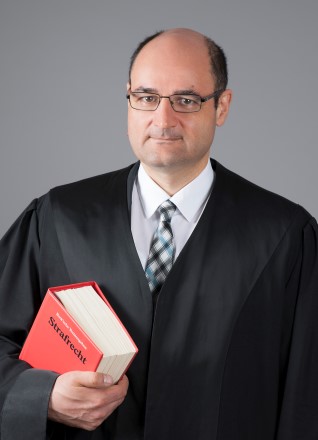 Rechtsanwalt Fathieh 