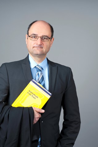 Rechtsanwalt Fathieh